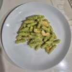 Pasta with zucchini and prawns