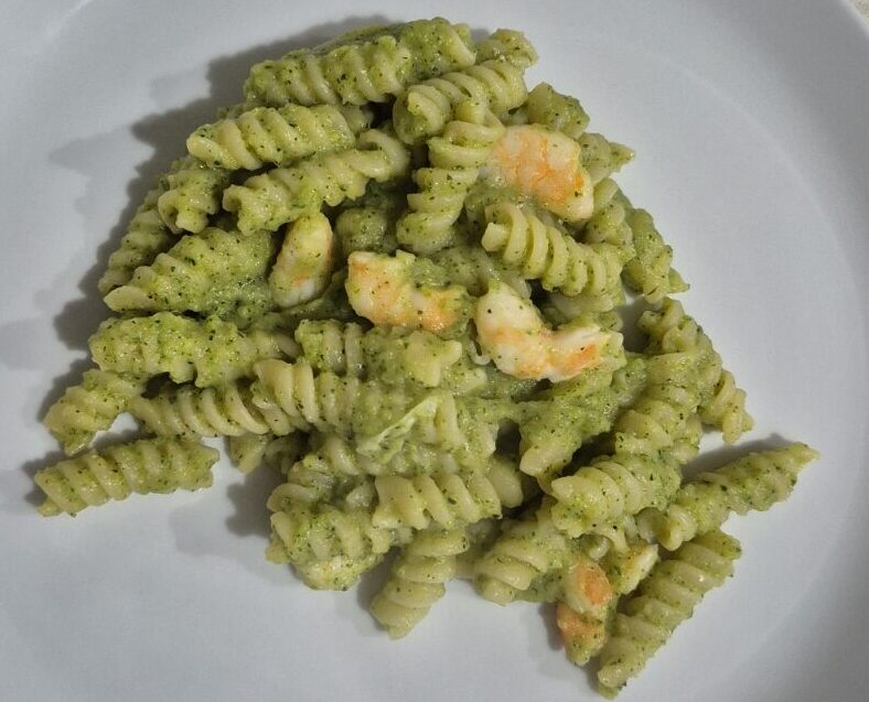 Pasta with Zucchini and Prawns
